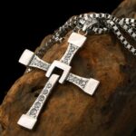 Corrente Cruz de Toretto Em Aço Inoxidável