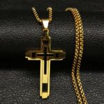 Corrente com Crucifixo Banhado a Ouro 18K ou Prata – Vigente