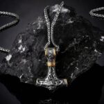 Amuleto Nórdico em Aço Inoxidável – Donar God