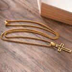 Corrente com Crucifixo Banhado a Ouro – Likeness
