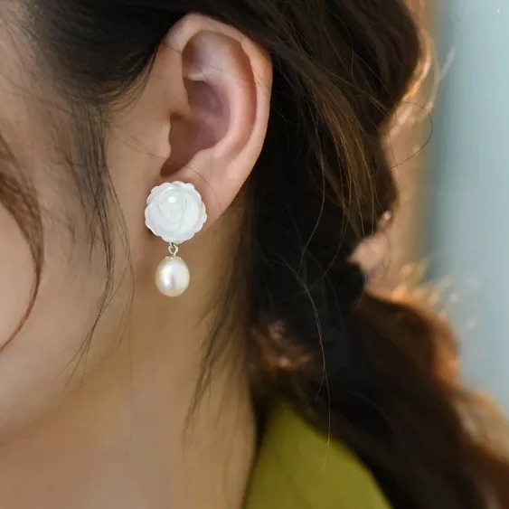 brinco-com-perola-de-agua-doce-rose-pearl-nobrestilo_01