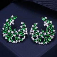 Brinco Cravejado em Zircônias – Mighty Stones