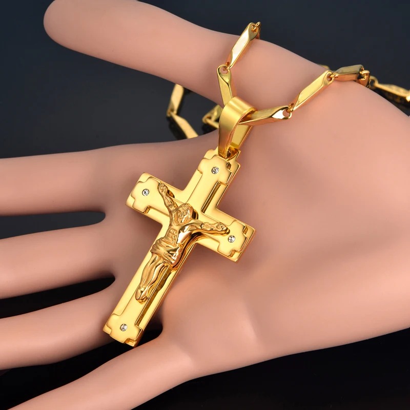 colar-com-crucifixo-masculino-banhado-a-ouro-18k-fe-dourada-nobrestilo_05