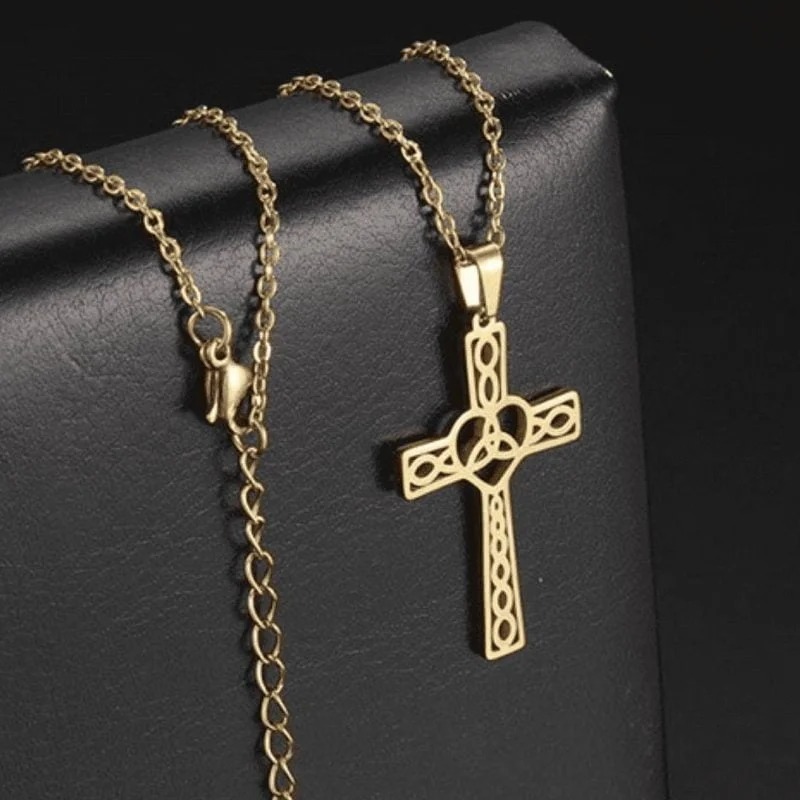 colarcomcrucifixodivinelove-1