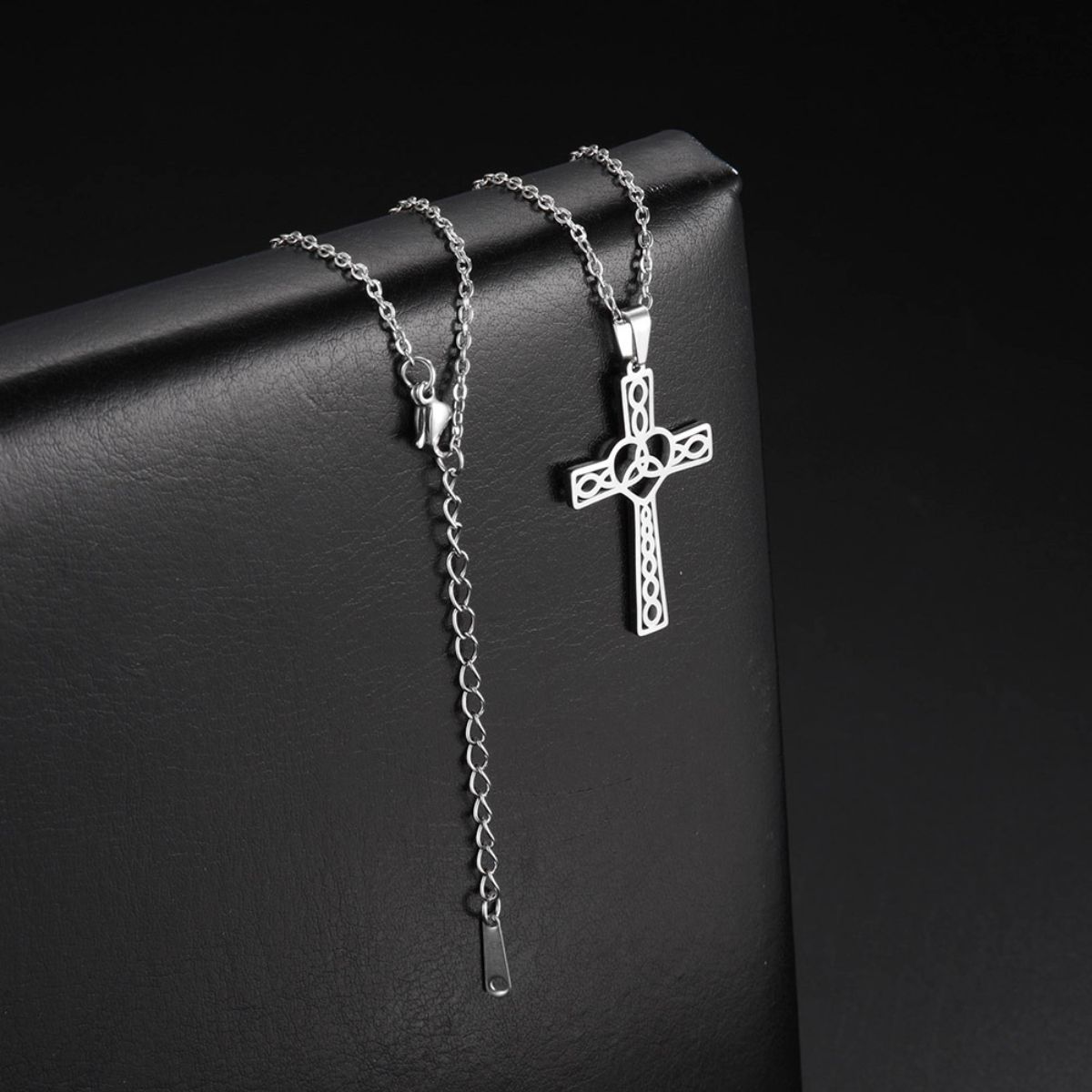 colarcomcrucifixodivinelove-8