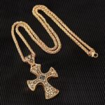 Colar Masculino com Crucifixo em Aço Inoxidável – Saint Cruz