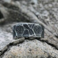 Anel Masculino Premium Runas Viking – Warrior