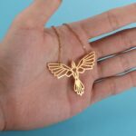 Colar Fênix Dourada – Aço Inoxidável