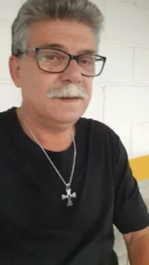 Colar Masculino com Crucifixo em Aço Inoxidável – Saint Cruz photo review