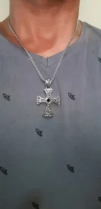 Colar Masculino com Crucifixo em Aço Inoxidável – Saint Cruz photo review