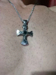 Colar Masculino com Crucifixo em Aço Inoxidável – Saint Cruz photo review
