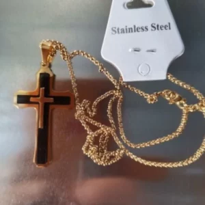 Corrente com Crucifixo Premium Banhado a Ouro 18k – Forgiveness photo review