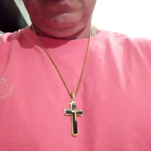 Corrente com Crucifixo Premium Banhado a Ouro 18k – Forgiveness photo review