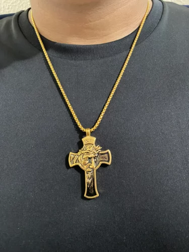 Corrente com Crucifixo Banhado a Ouro 18k – INRI photo review