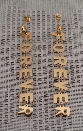 Brinco Delicado Longo – Forever photo review