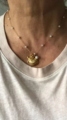 Colar Adornado com Pérolas Estilo Mermaidcore – Ariel photo review