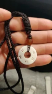 Colar Budista Tibetano – Ivory photo review