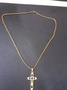 Corrente com Crucifixo Banhado a Ouro 18K ou Prata – Vigente photo review